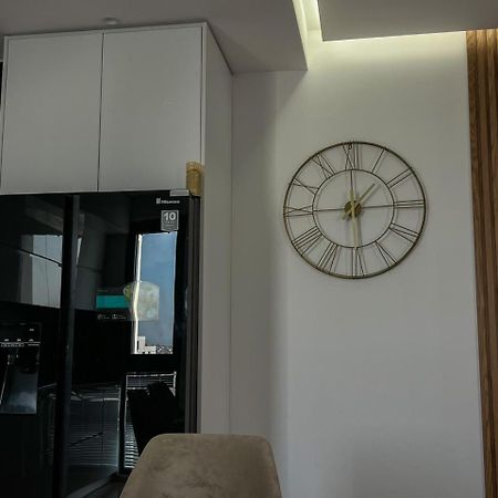 Lux Apartment At Arlis تيرانا المظهر الخارجي الصورة