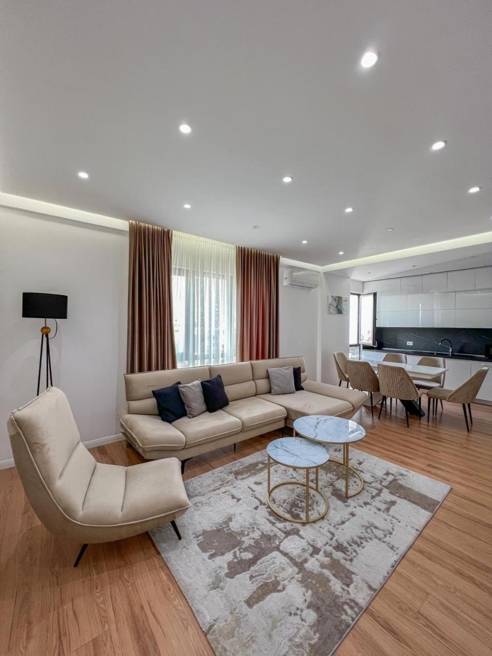 Lux Apartment At Arlis تيرانا المظهر الخارجي الصورة