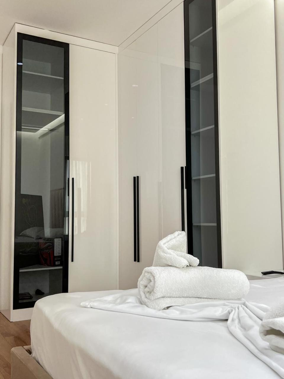 Lux Apartment At Arlis تيرانا المظهر الخارجي الصورة