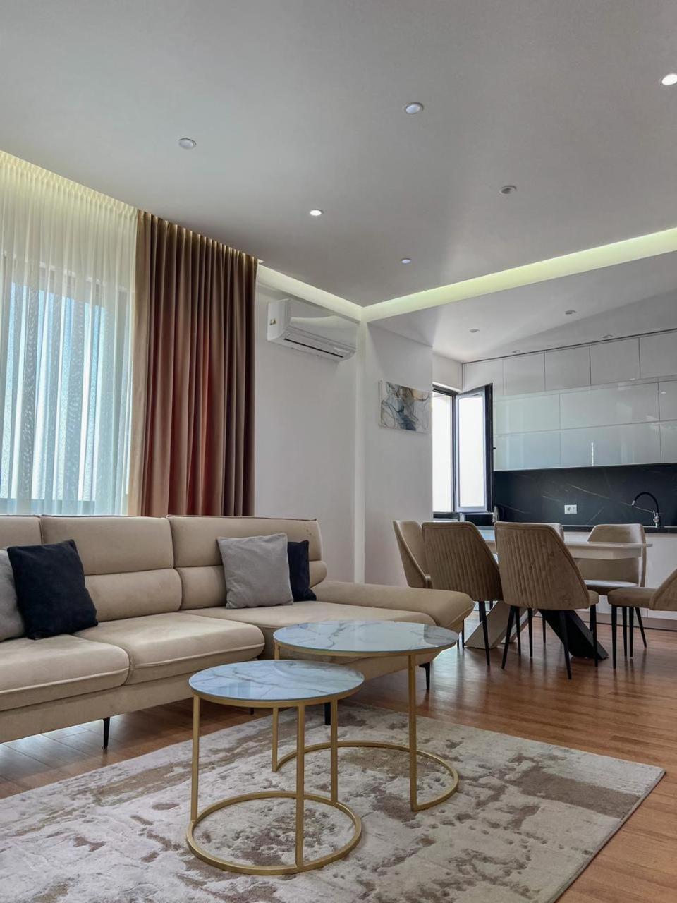 Lux Apartment At Arlis تيرانا المظهر الخارجي الصورة